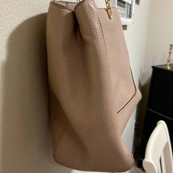 Tory Burch Carter Tote Nude Pink Pebbled Leather - Picture 6 of 10